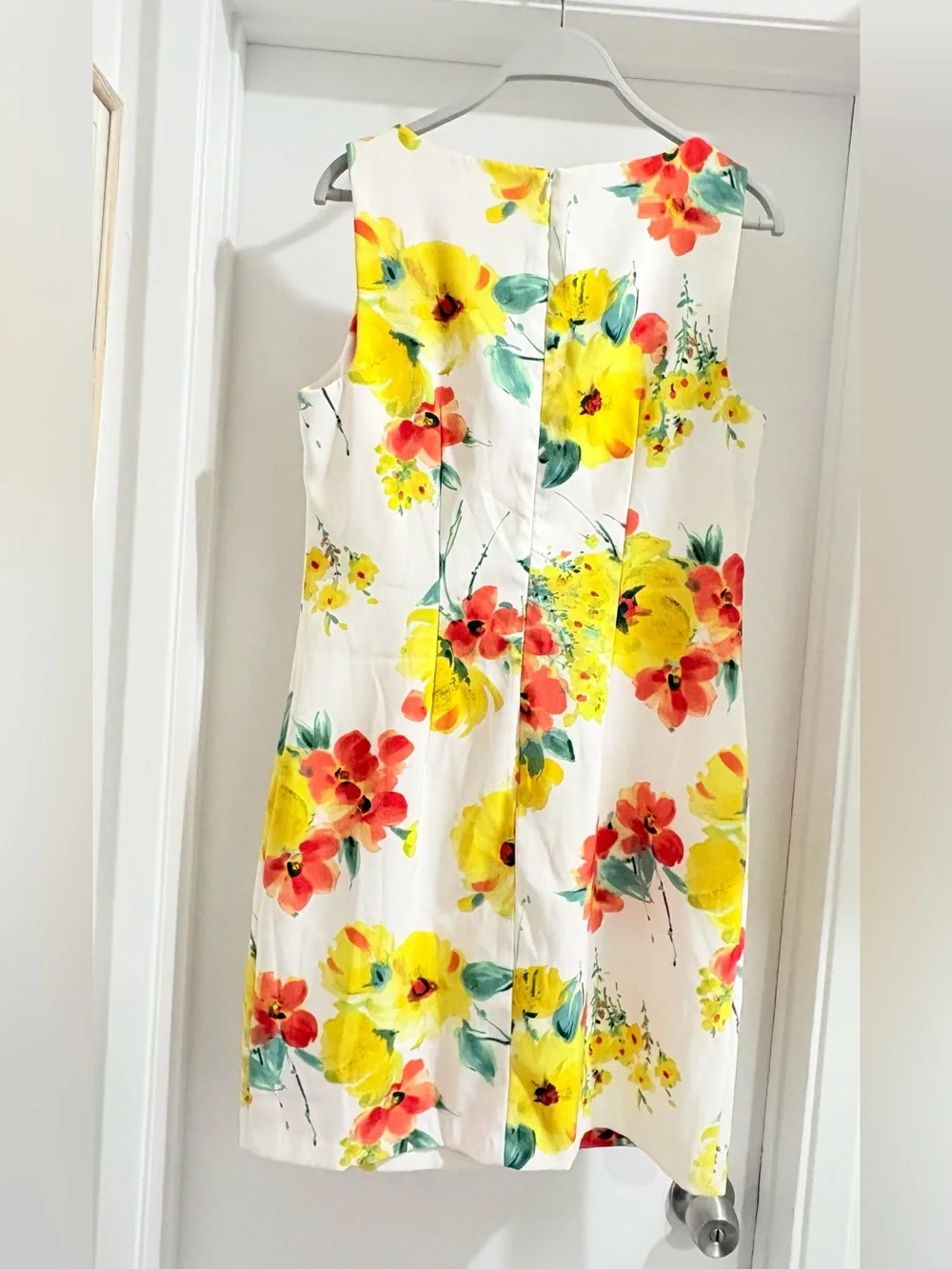 NWOT Alyx White Floral Shift Dress with Yellow & Coral Blooms